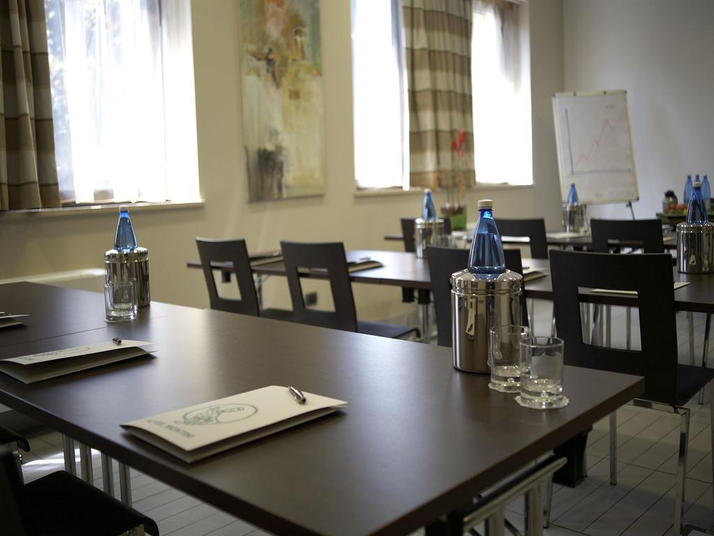 Hotel Montini Linate Airport Peschiera Borromeo Eksteriør billede