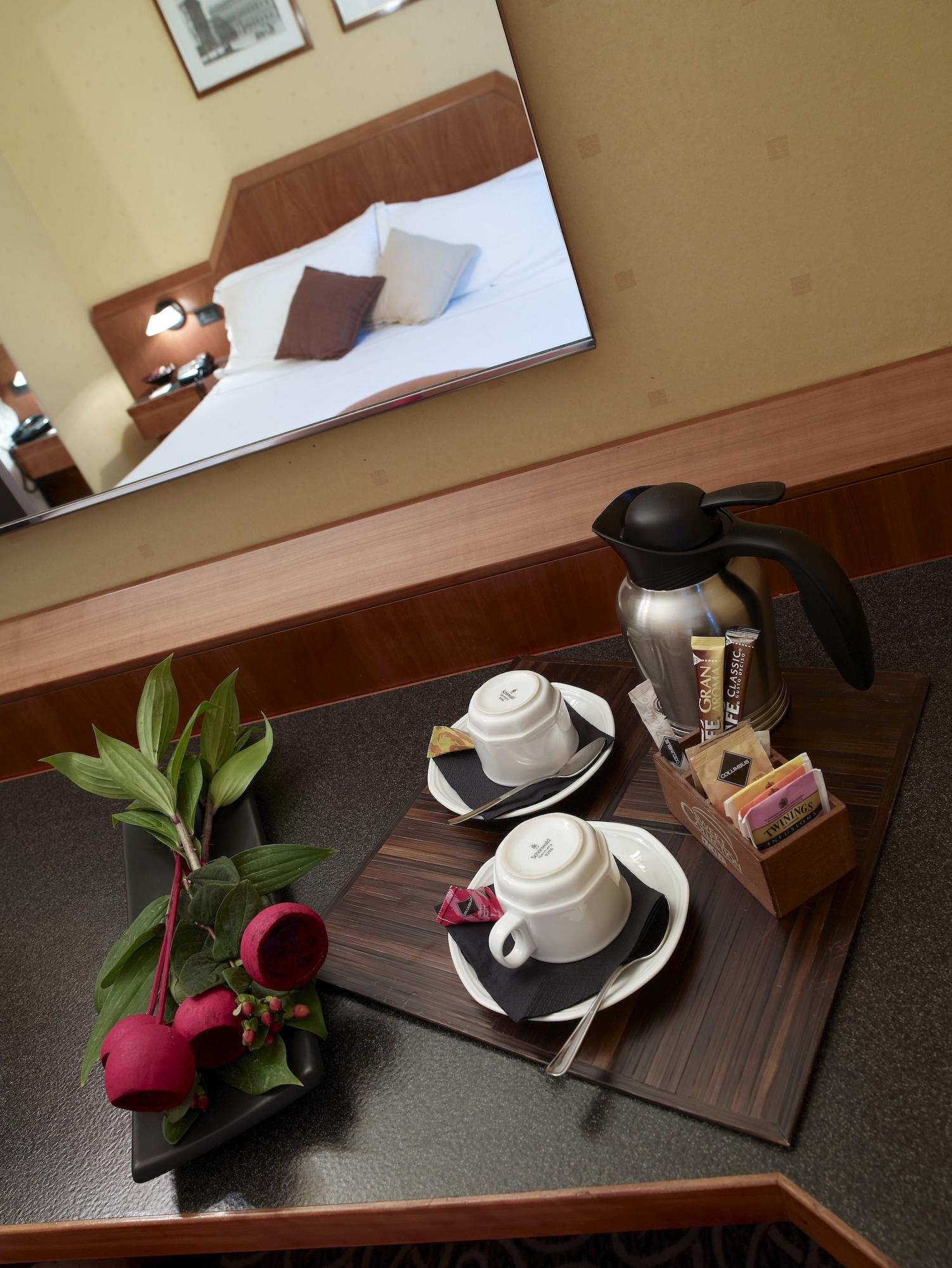 Hotel Montini Linate Airport Peschiera Borromeo Eksteriør billede