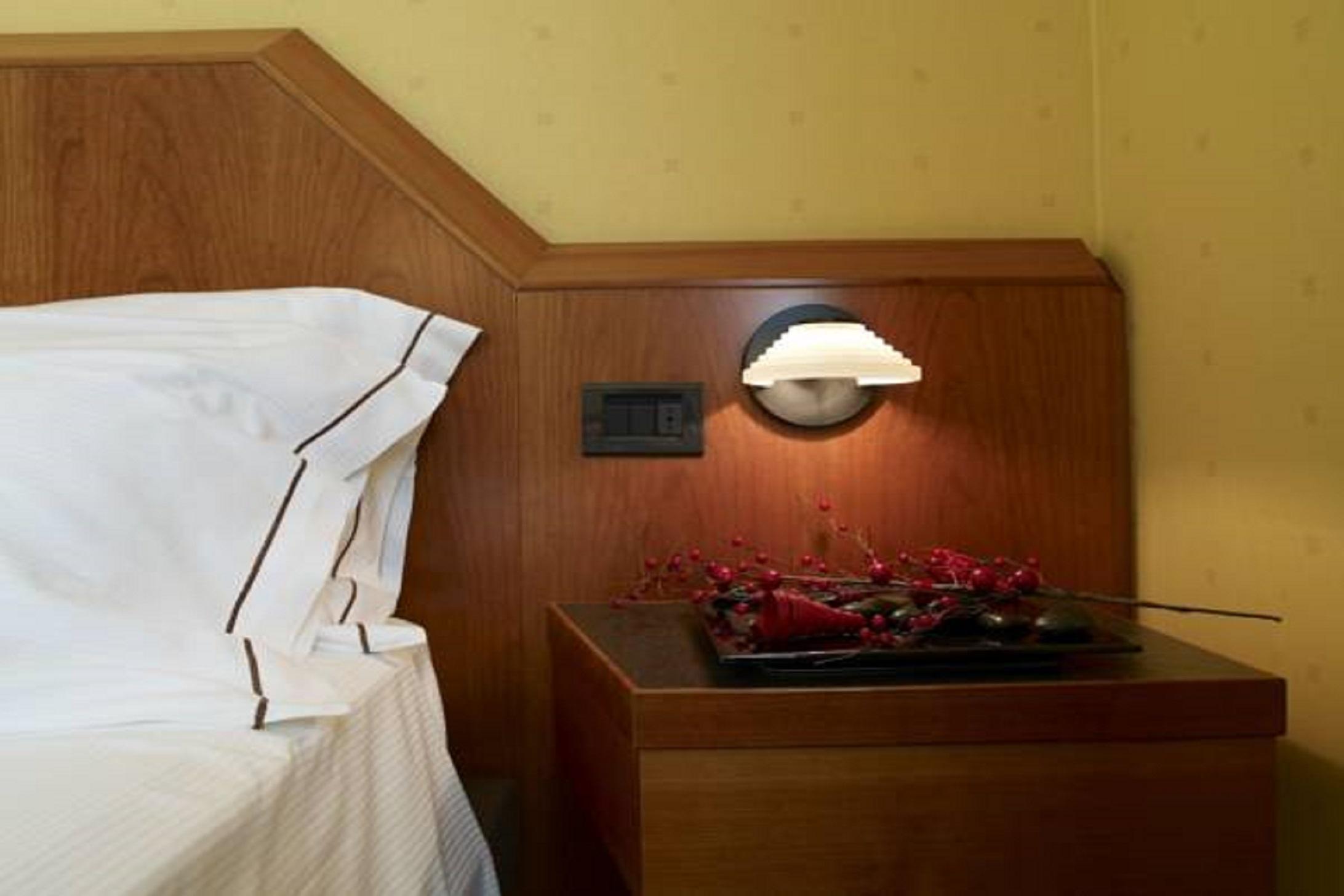 Hotel Montini Linate Airport Peschiera Borromeo Eksteriør billede