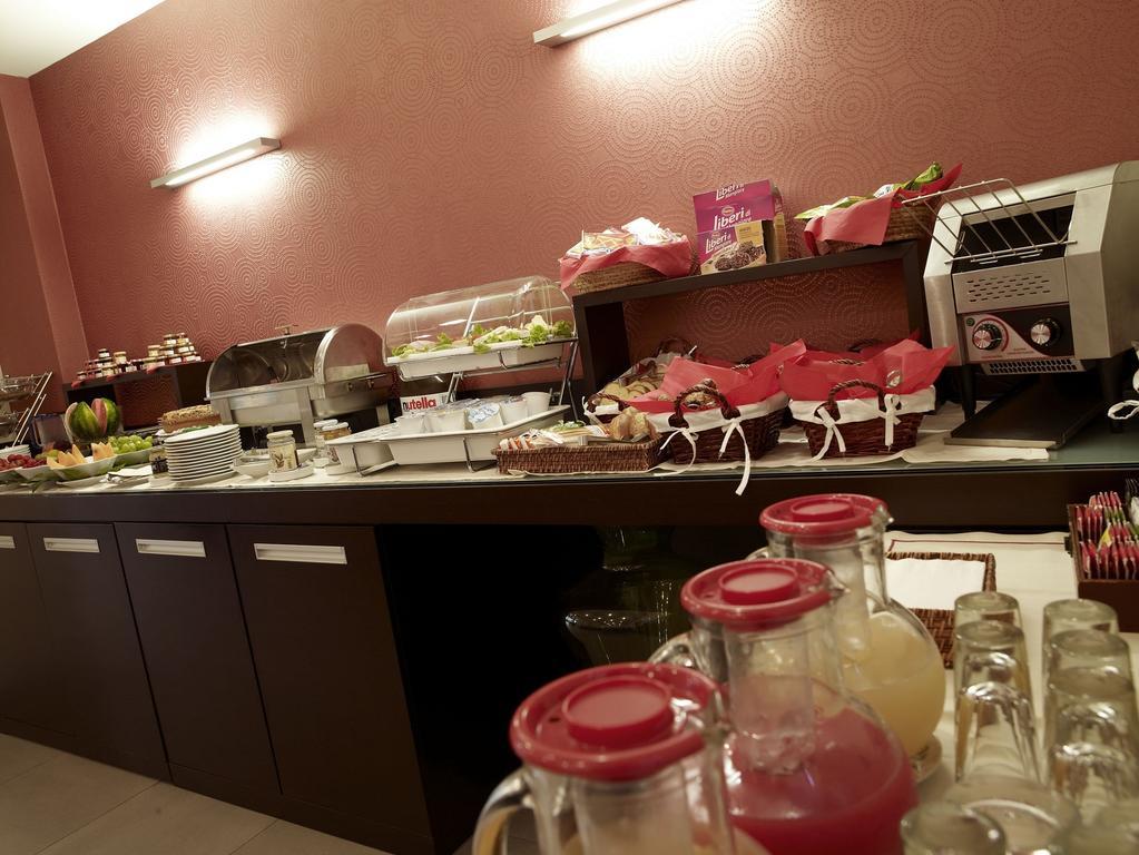 Hotel Montini Linate Airport Peschiera Borromeo Eksteriør billede